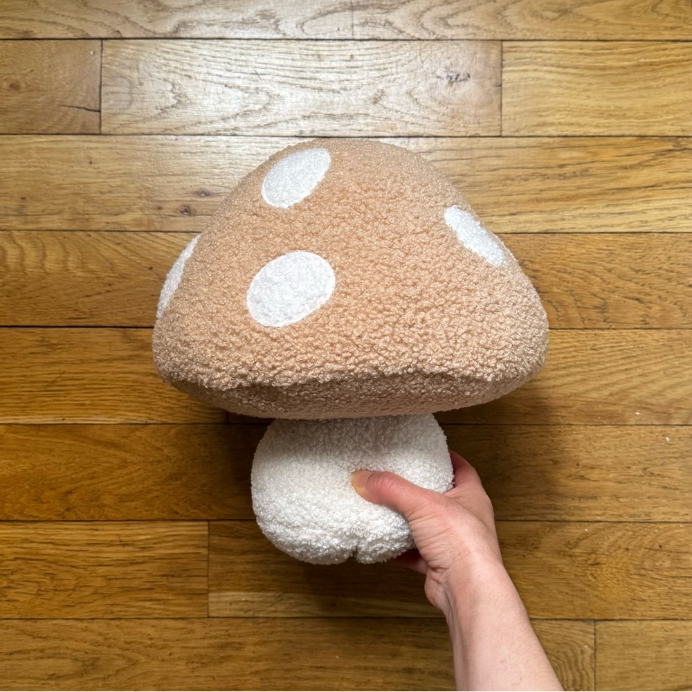 beige mushroom plush (O/S) - Picture 2 of 6